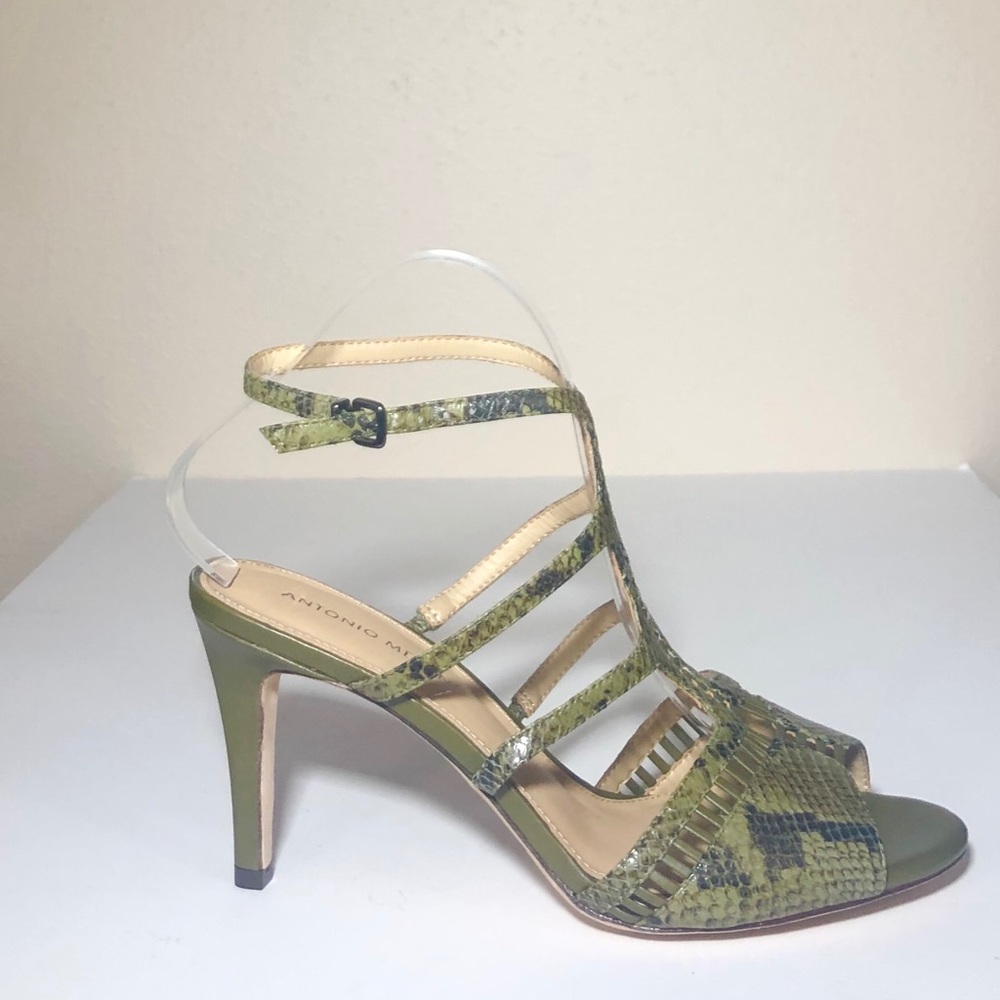New Antonio Melani Green Snake Sandals Size 9.5 - Picture 7 of 7